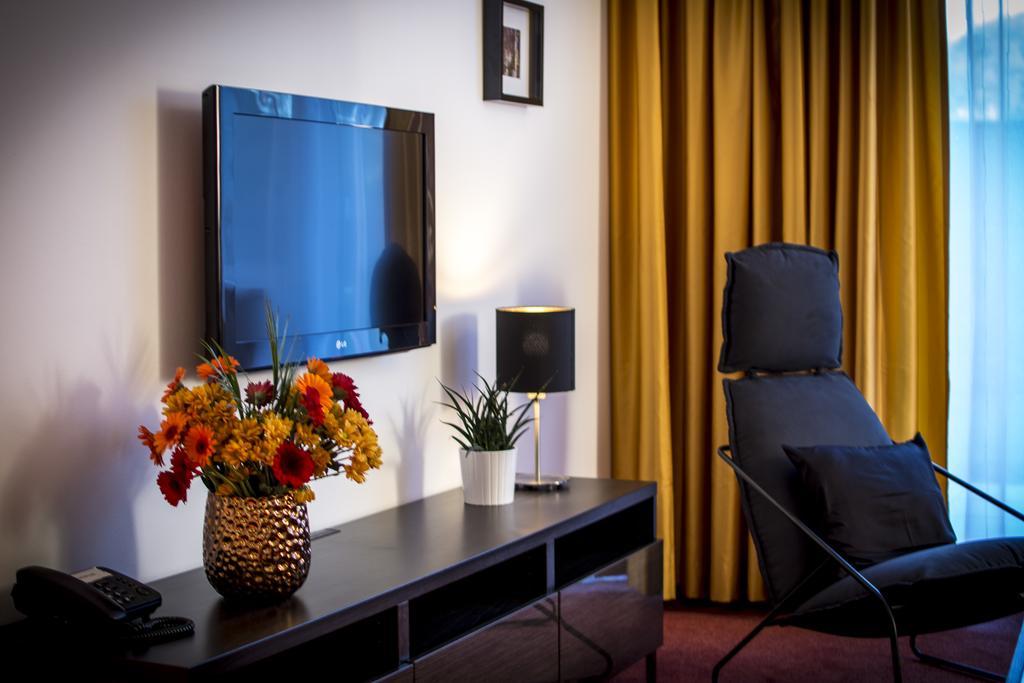 Apartmanovy Dum Landek Острава Экстерьер фото